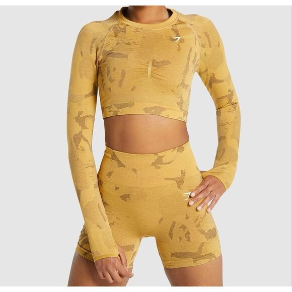 Gymshark Tops - Gymshark ADAPT CAMO SEAMLESS LONG SLEEVE CROP TOP Sz Small NEW